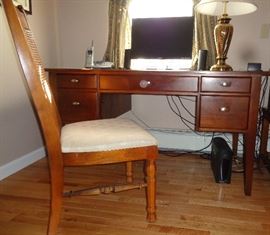 Ethan Allen Desk