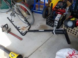 Thule bike rack (4 bikes)