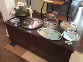 MID CENTURY CEDAR CHEST! 