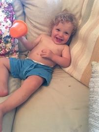 COME TO MY DEB DEB AND MISS LORI'S SALE NEXT WEEK IT'LL BE WILD AND FREE DOGS AND CHIPS AND DRINK ! WOO HOO ! 