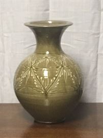 Alex Matisse pottery vase - bought at Signature Gallery in Atlanta - Alex is now East Fork Pottery so this is an earlier version of his work and style