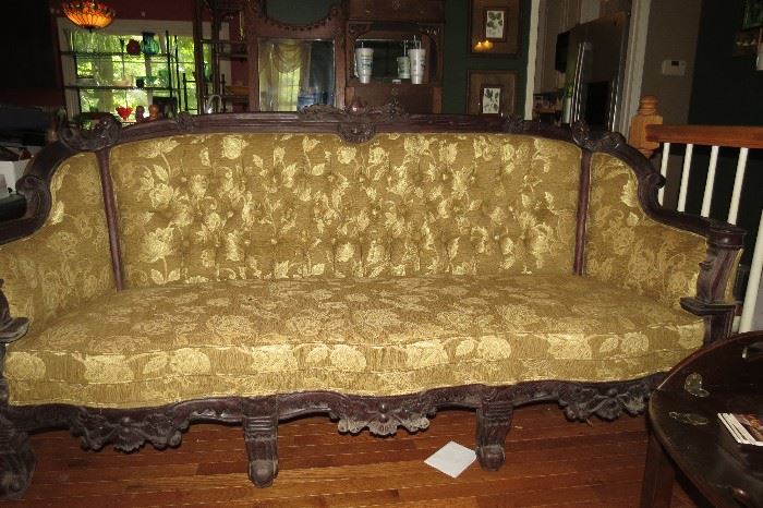 4 pieces of beautiful Victorian furniture.  Nicely upholstered.