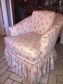 Comfy Ladies  Lounge Chair