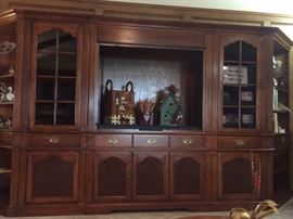 Thomasville 5 piece Entertainment and Stereo and China Cabinet Priced to Sell