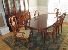 American Drew Cherry Table w/2 extensions and 8 chairs 