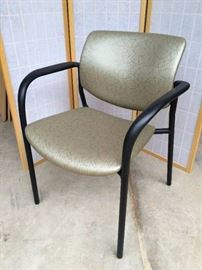 Wow This Custom Chair Retailed For $600 Lovely Excellent Condition High Quality Sitonit Seating "Freelance" Contemporary Upholstered Satin Sheen Crackle Sage Designer Vinyl Fabric Reception Office Lobby Visitor Waiting Room Guest Chair
