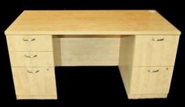 Retails $1200 New - Beautiful Excellent Condition Steelcase "Currency" Winter on Maple Laminate 60" Executive Workstation Desk w/5 Drawer Locking (Sorry No Key) File Cabinet Storage - Home Office/Business Suite!
