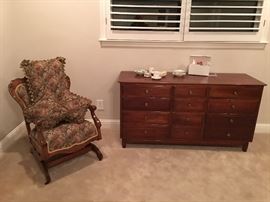 Willett Dresser