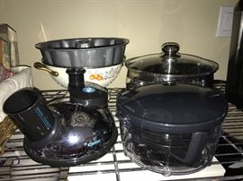 Virtually brand new kitchen items and small appliances