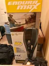 Endura Max Trolling Motor - New with case and battery pack