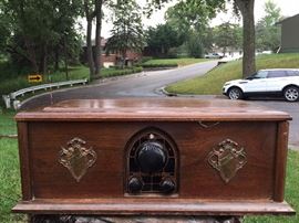 United Lan Sing Radio.