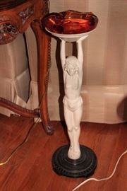 Statue / Ashtray