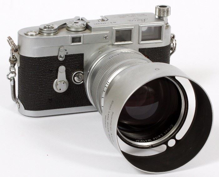 135 LEICA M3 DOUBLE STROKE CAMERA WITH SUMMAREX LENS, L 5 1/4"