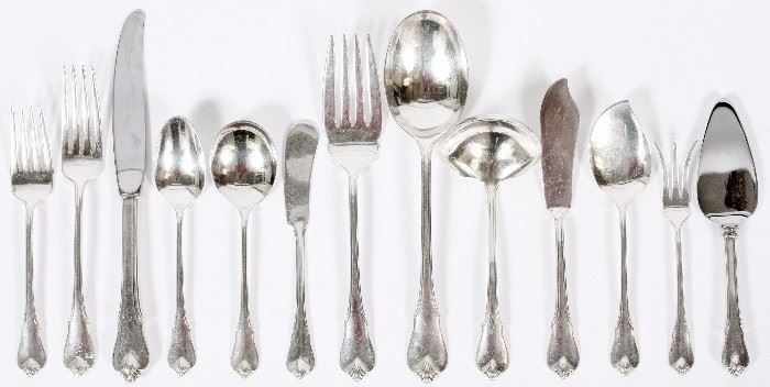1028 WALLACE 'GRAND COLONIAL' STERLING FLATWARE, SERVICE FOR 6, 52 PIECES