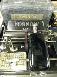 Mignon Antique typewritter