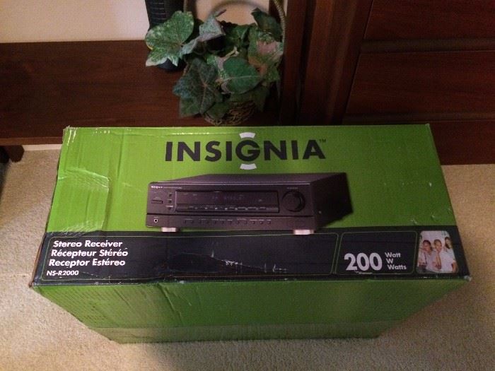 Insignia receiver - New in Box