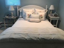 Queen panel back bed, linens, side tables
