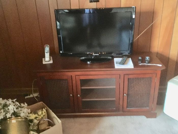 Nice TV and Cabinet 