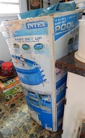 Above ground pool - 15' x 42"