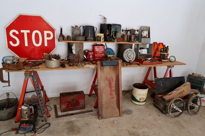 Vintage Garage & Barn Finds