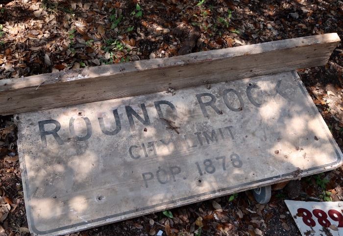 Vintage Round Rock Tx Population Sign