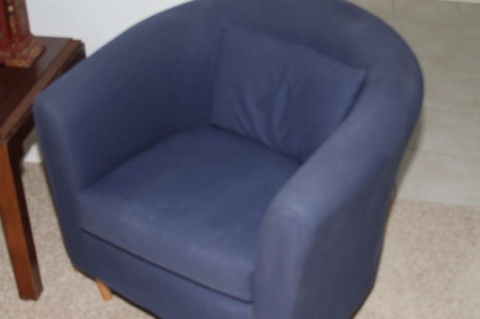 Blue Side chair with wooden legs