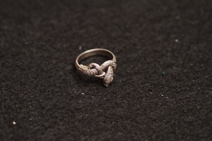serpent ring-possibly silver