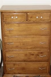 maple dresser