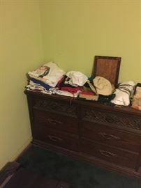 Cut tshirts and dresser for ssle