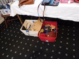 wallets  and  accesories