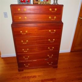 THOMASVILLE BEDROOM SUITE WITH HIGHBOY