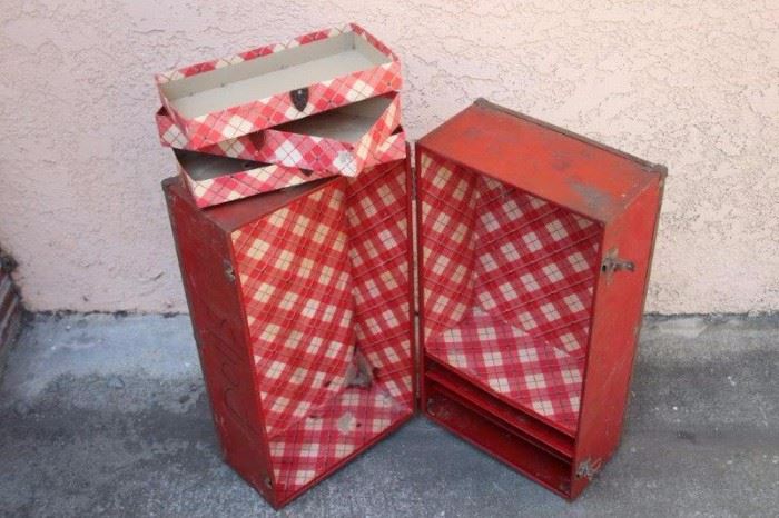 Doll Chest/Trunk
