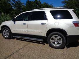 2011 GMC Acadia, V6, 72,600 miles