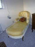 Vintage Chase Lounge