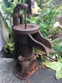 Antique Cast Iron Water Pump