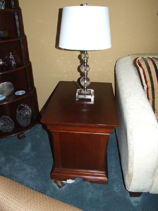 THOMASVILLE  END TABLE
