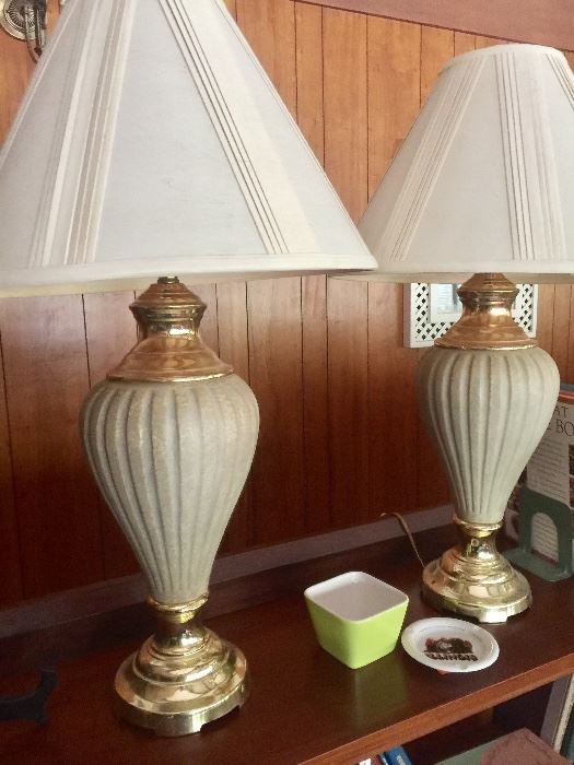 Lamps, ashtray