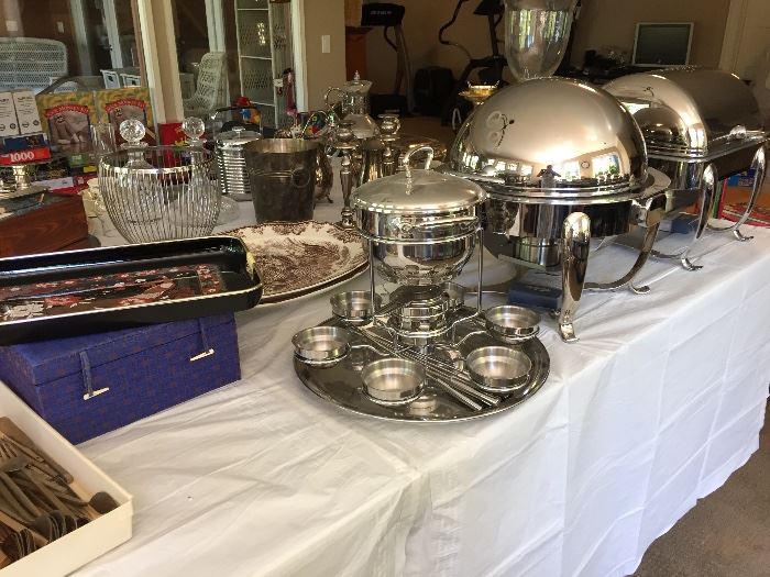 Professional fondue pot and warming dishes from All Clad