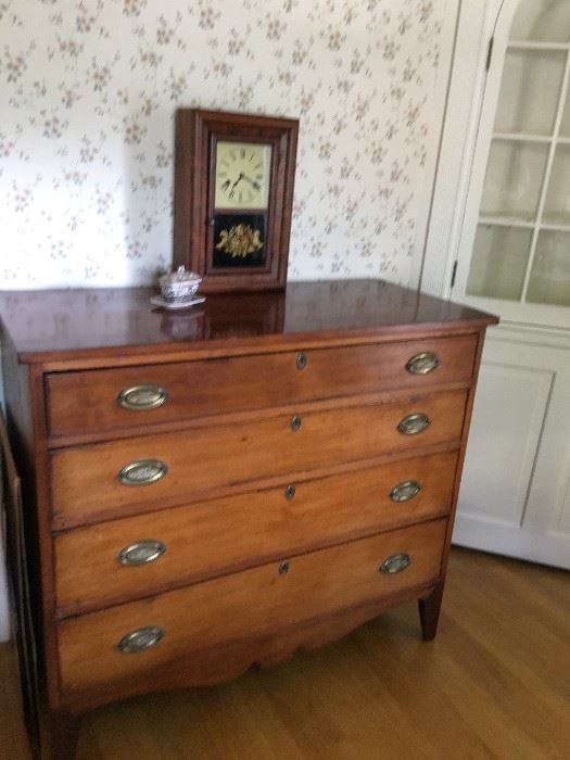 vintage dresser and Seth Thomas mantel clock