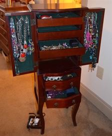 Jewelry cabinet