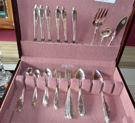 Oneida "Nobility" silverplate flatware