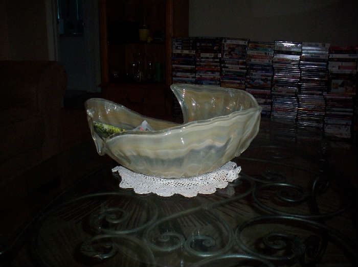 Side view of Murano Glass Shell shaped bowl