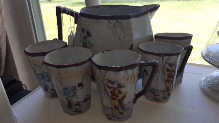 Asian flare, teapot & tea cups