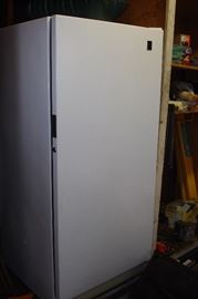 Garage fridge GE