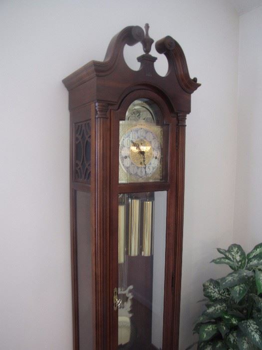 Working Howard Miller grandfather clock