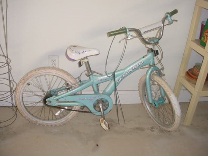 Incredible 1950's Schwinn girls bicycle...excellent condition