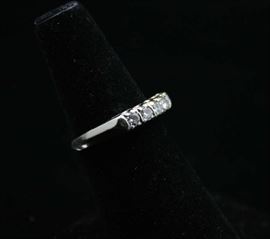 14K Gold & Diamond Ring