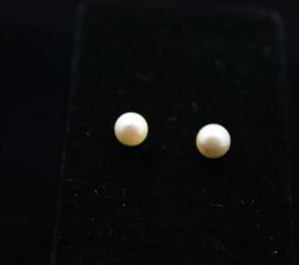 Pearl Earrings