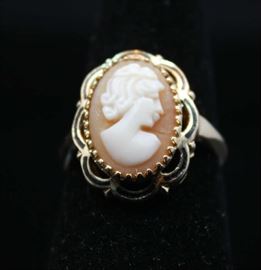 10K Gold Cameo Ring