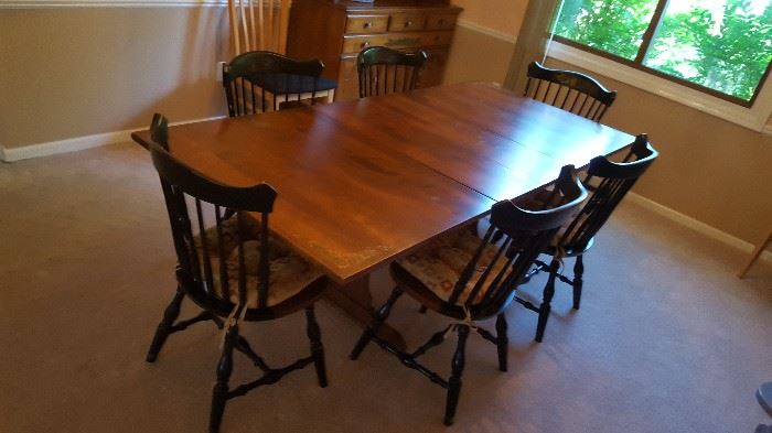 Hitchcock Stenciled Dining Table & Chairs